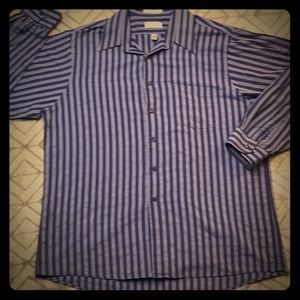 Men’s Van Heusen long sleeve collared button down
